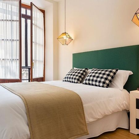 Alohamundi Arenal Appartement Sevilla Buitenkant foto