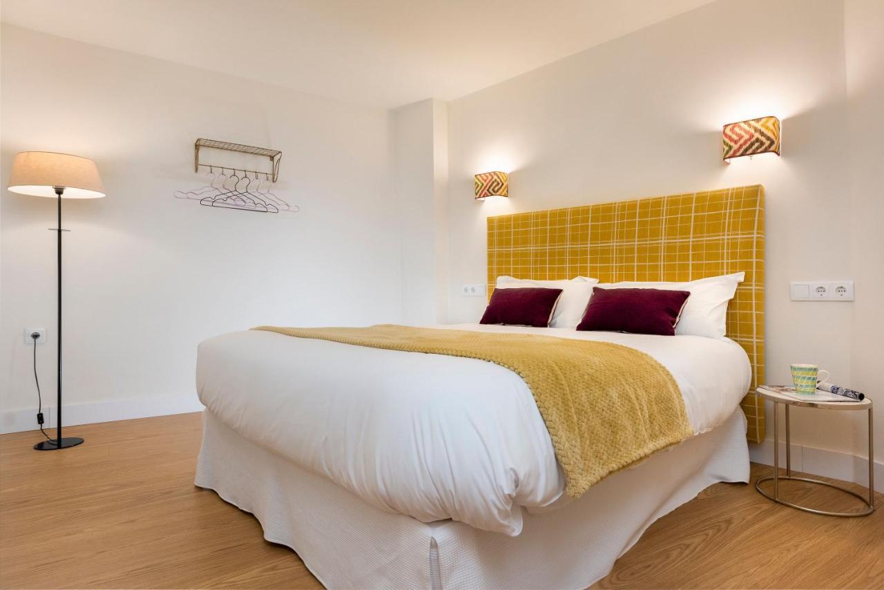 Alohamundi Arenal Appartement Sevilla Buitenkant foto