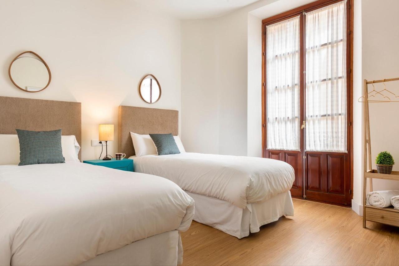 Alohamundi Arenal Appartement Sevilla Buitenkant foto